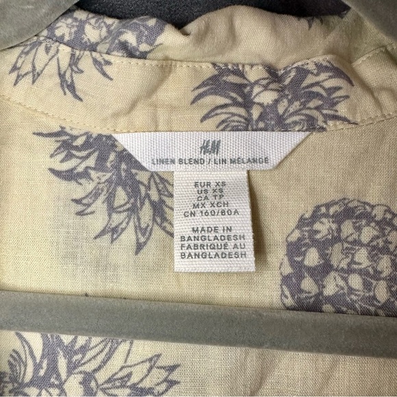 H&M Linen Cotton Pineapple Print Resort Shirt Yellow Tropicalcore XS Oversized - Picture 8 of 10